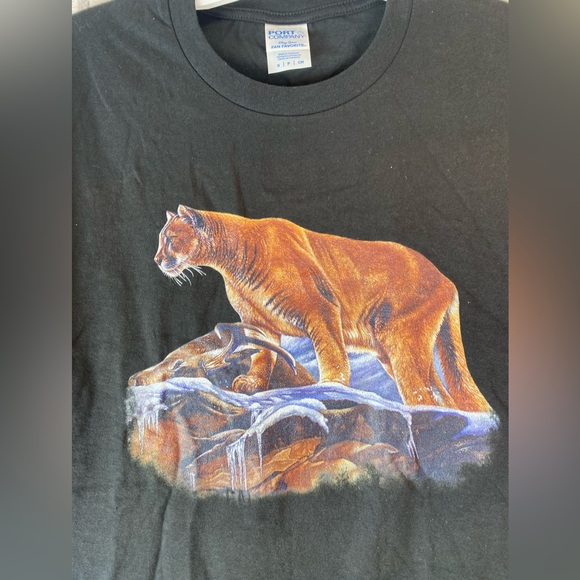 Mountain Lion Cougar Black T Shirt Oversized Small Nature Shirt Graphic Tee - Picture 2 of 3